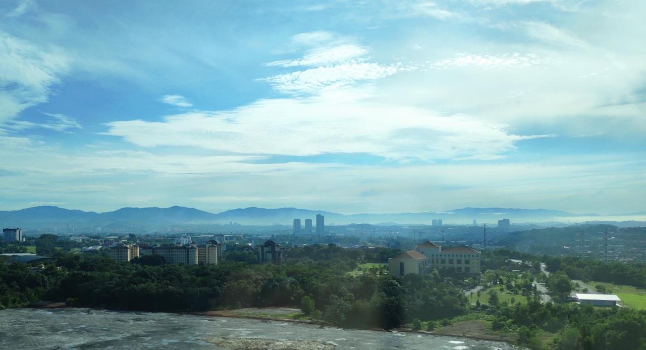 Conezion Luxury 3Br For 7Pax @Ioi Resort Putrajaya Buitenkant foto